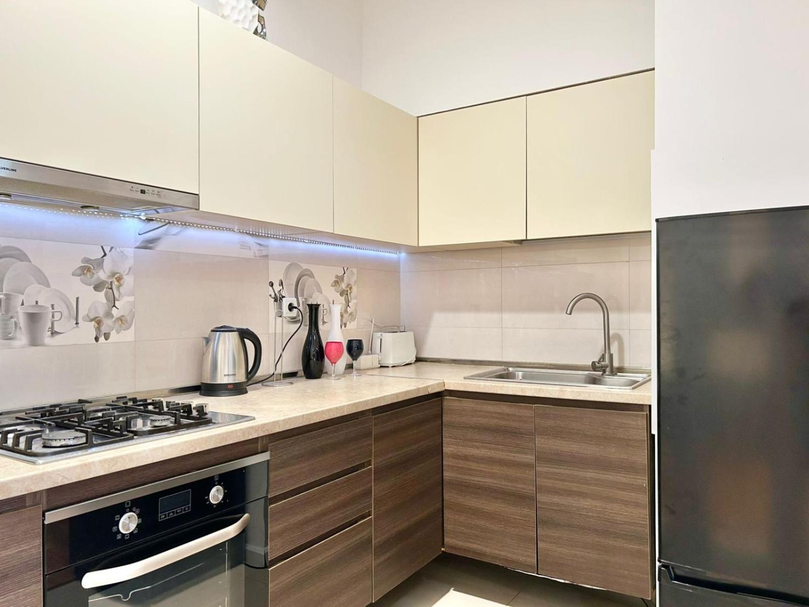 City Center - Next To Holiday Inn -2Br Apartment Τυφλίδα Εξωτερικό φωτογραφία