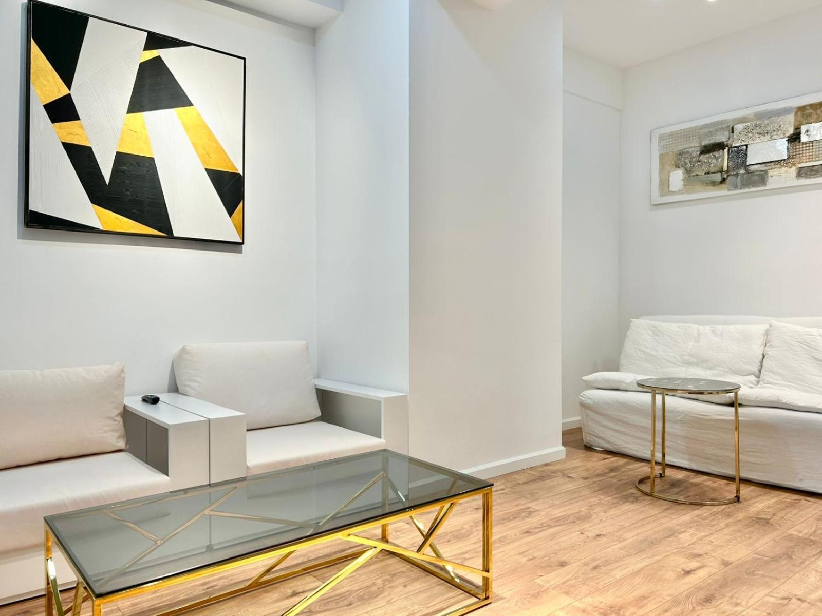City Center - Next To Holiday Inn -2Br Apartment Τυφλίδα Εξωτερικό φωτογραφία