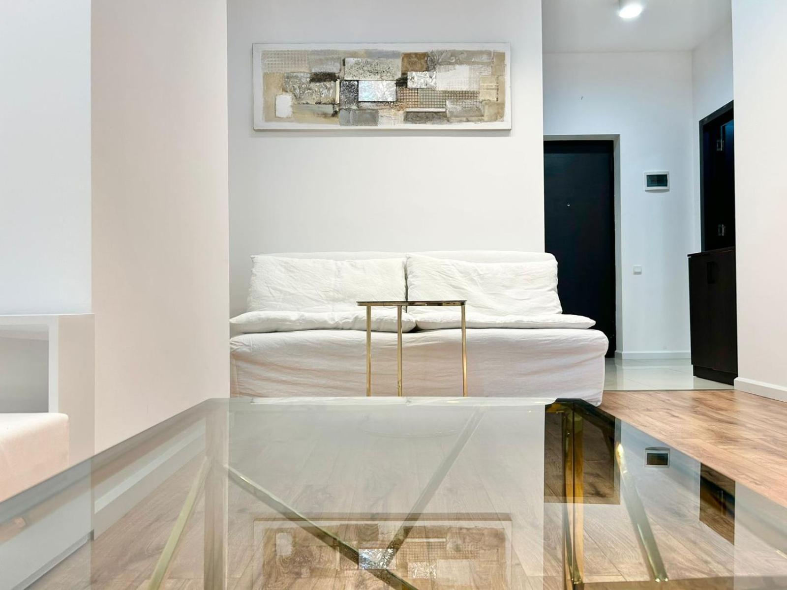 City Center - Next To Holiday Inn -2Br Apartment Τυφλίδα Εξωτερικό φωτογραφία