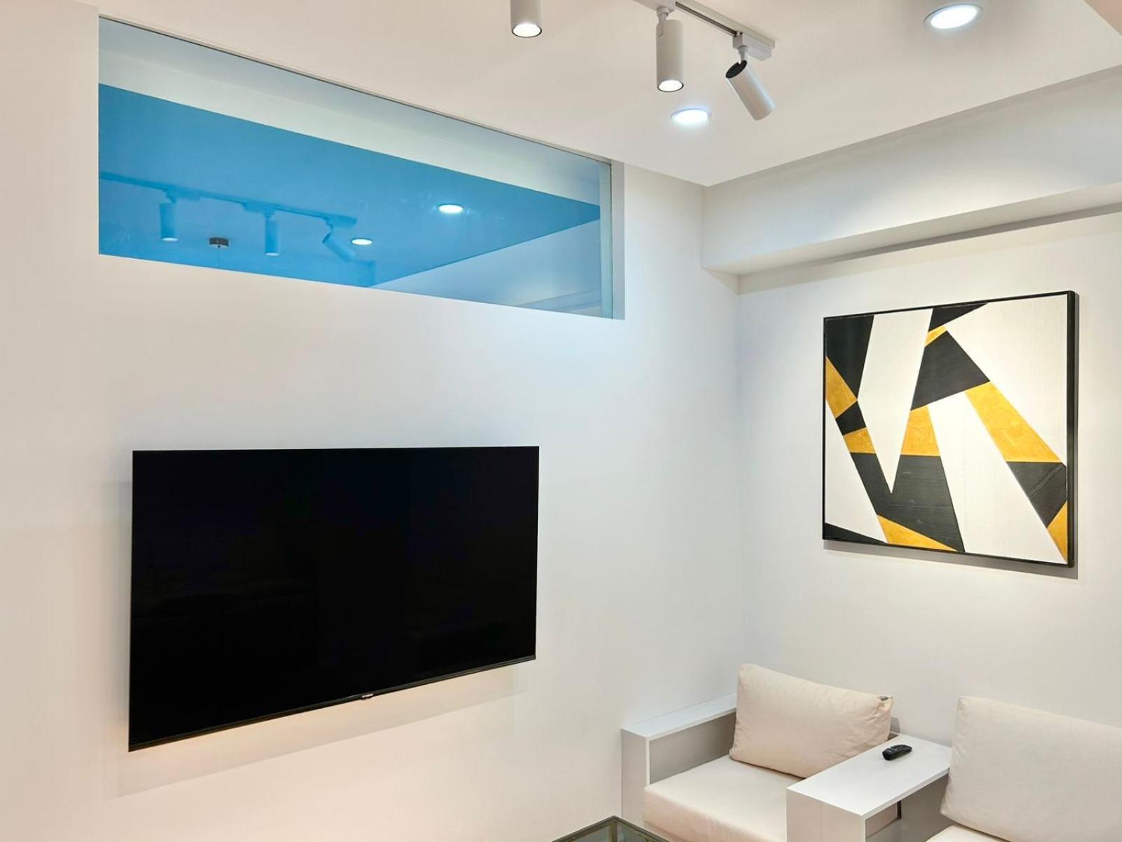 City Center - Next To Holiday Inn -2Br Apartment Τυφλίδα Εξωτερικό φωτογραφία