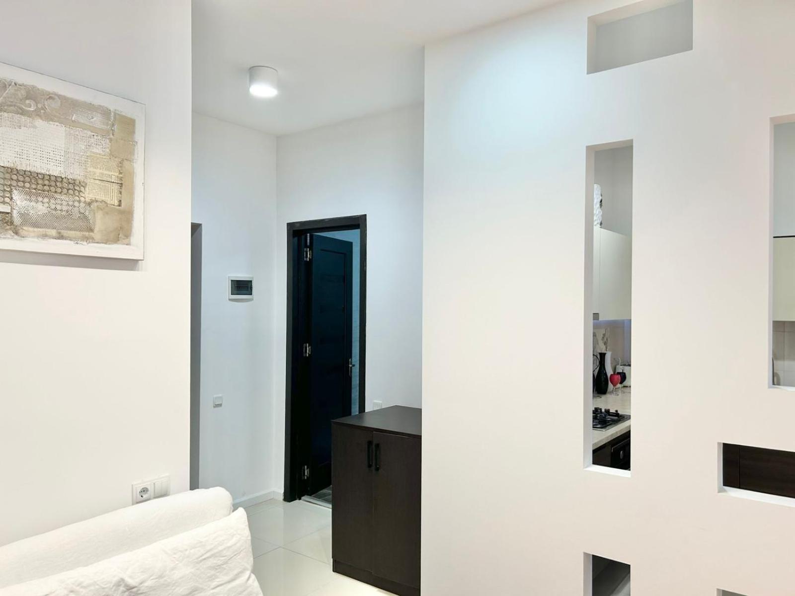 City Center - Next To Holiday Inn -2Br Apartment Τυφλίδα Εξωτερικό φωτογραφία