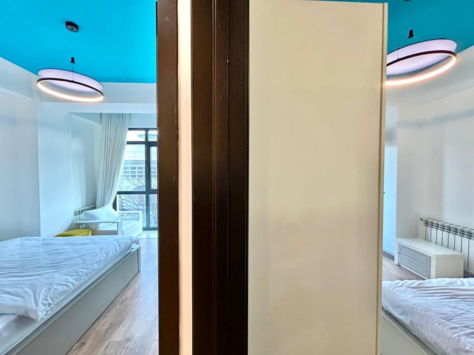 City Center - Next To Holiday Inn -2Br Apartment Τυφλίδα Εξωτερικό φωτογραφία